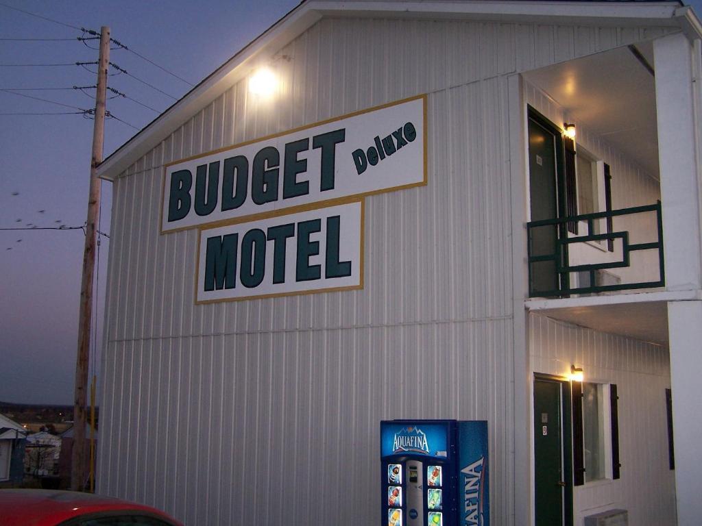 רולה Budget Deluxe Motel מראה חיצוני תמונה